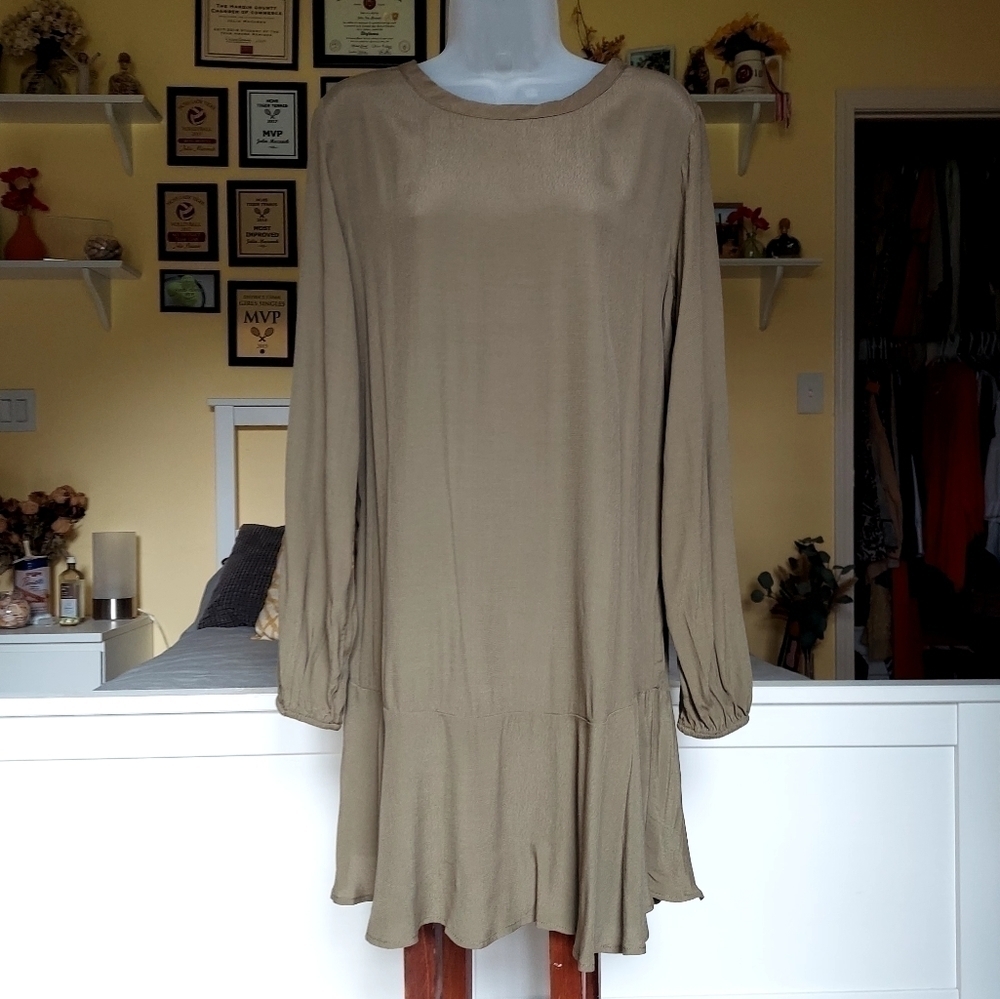 GAP Ruffled Mini Dress - Picture 13 of 14